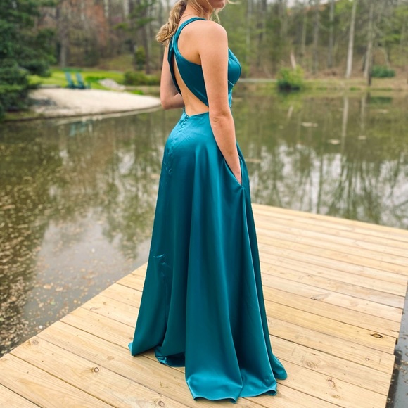 Bride Dress Cheap Floor Length Formal Dresses Strapless Maxi Beaded Satin  Prom Dress Elegant V Neck
